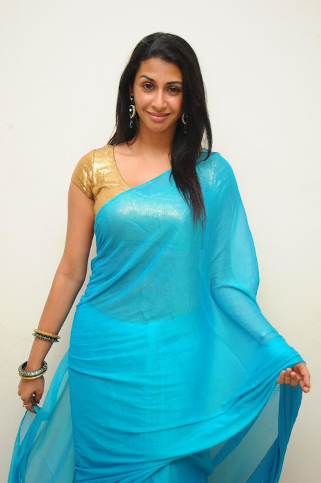 gayathri iyer new actress pics